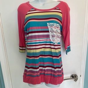 Multicolored tunic shirt with lace pocket
